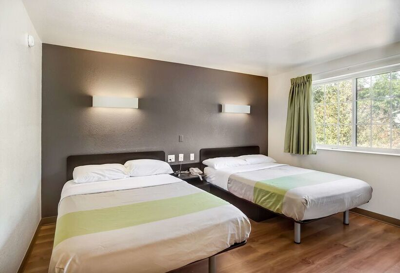 Отель Studio 6 East Brunswick, Nj   Nyc Area