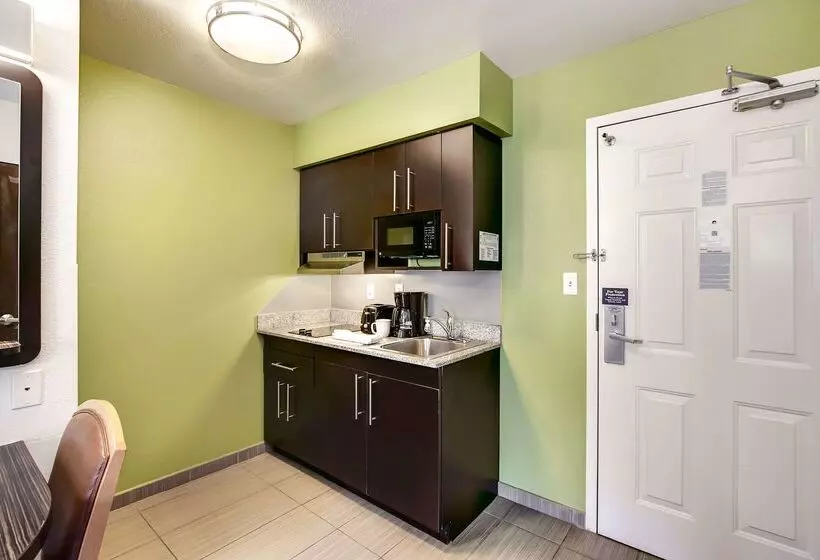 فندق Studio 6 East Brunswick, Nj   Nyc Area