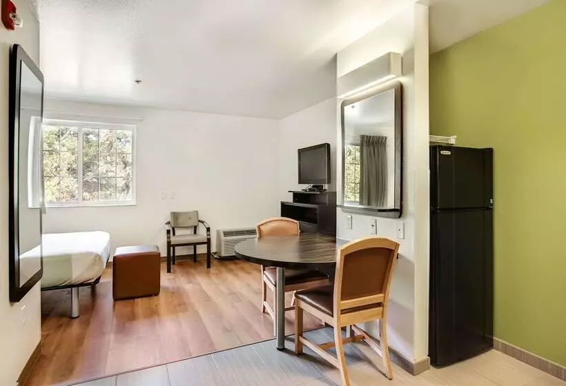 فندق Studio 6 East Brunswick, Nj   Nyc Area