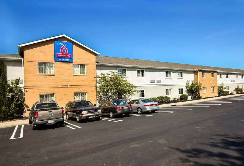 فندق Studio 6 East Brunswick, Nj   Nyc Area