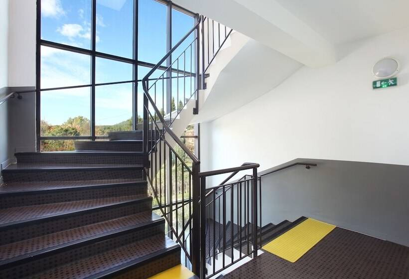 ホテル Suite Home Aix En Provence Sud Tgv