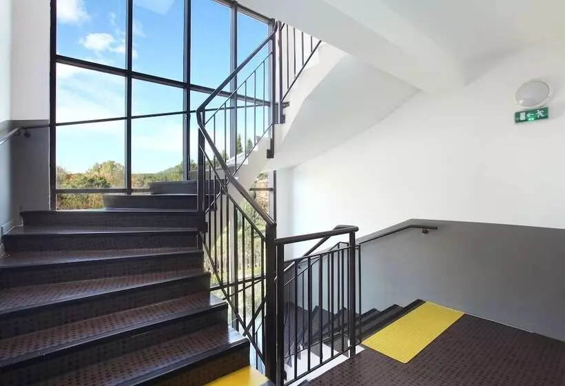 Отель Suite Home Aix En Provence Sud Tgv