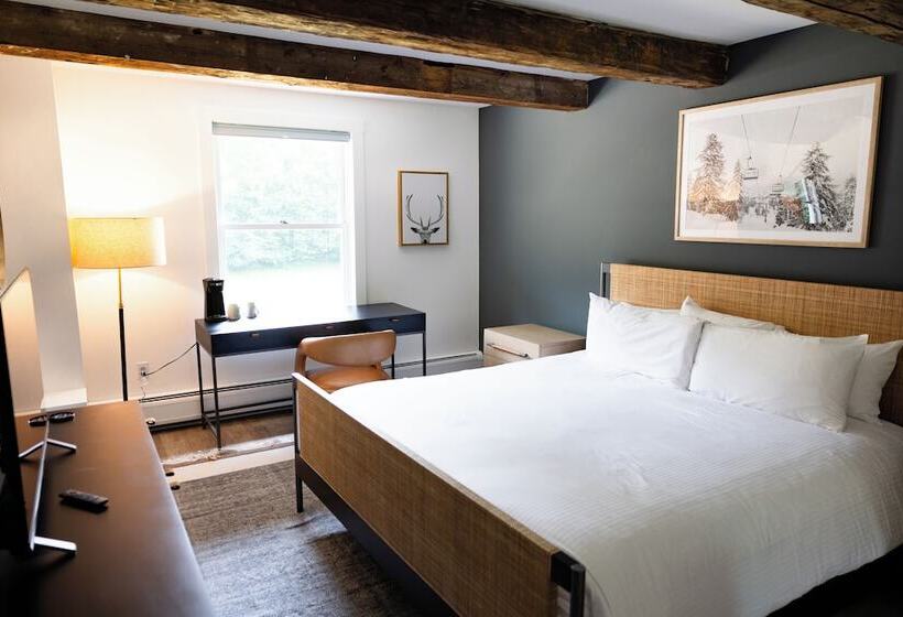 Отель The Lodge At Lincoln Peak At Sugarbush