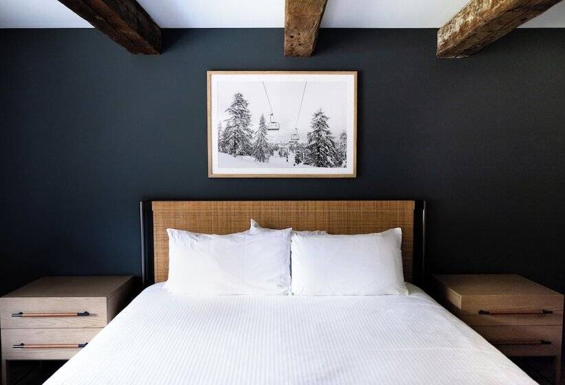 Отель The Lodge At Lincoln Peak At Sugarbush