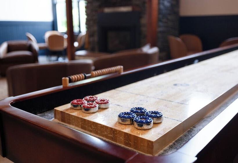 Отель The Lodge At Lincoln Peak At Sugarbush