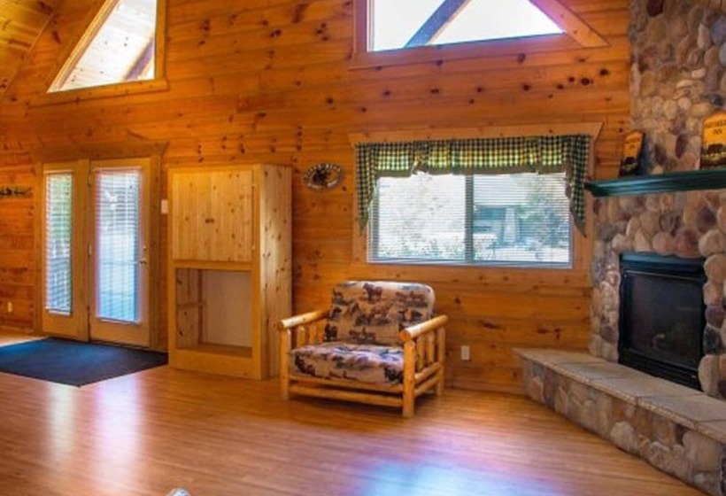 Three Bears Resort, Ascend Hotel Collection