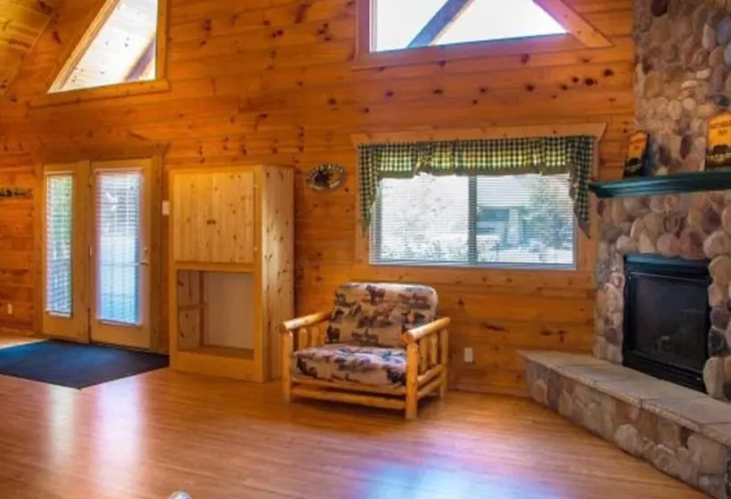 Three Bears Resort, Ascend Hotel Collection