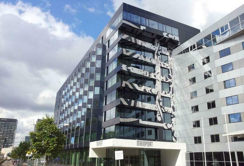 Mainport Hotel Rotterdam, A Hilton Affiliate
