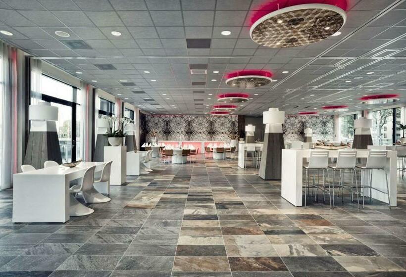 Mainport Hotel Rotterdam, A Hilton Affiliate