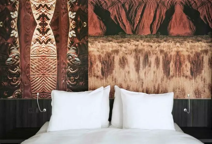 Mainport Hotel Rotterdam, A Hilton Affiliate