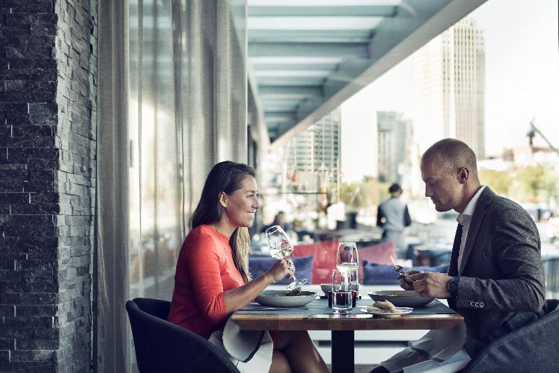 Mainport Hotel Rotterdam, A Hilton Affiliate