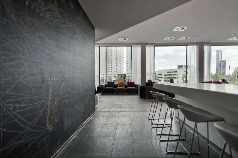 Mainport Hotel Rotterdam, A Hilton Affiliate