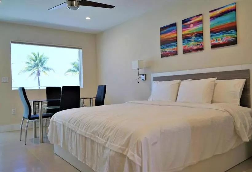مُتل Diane Oceanfront Suites