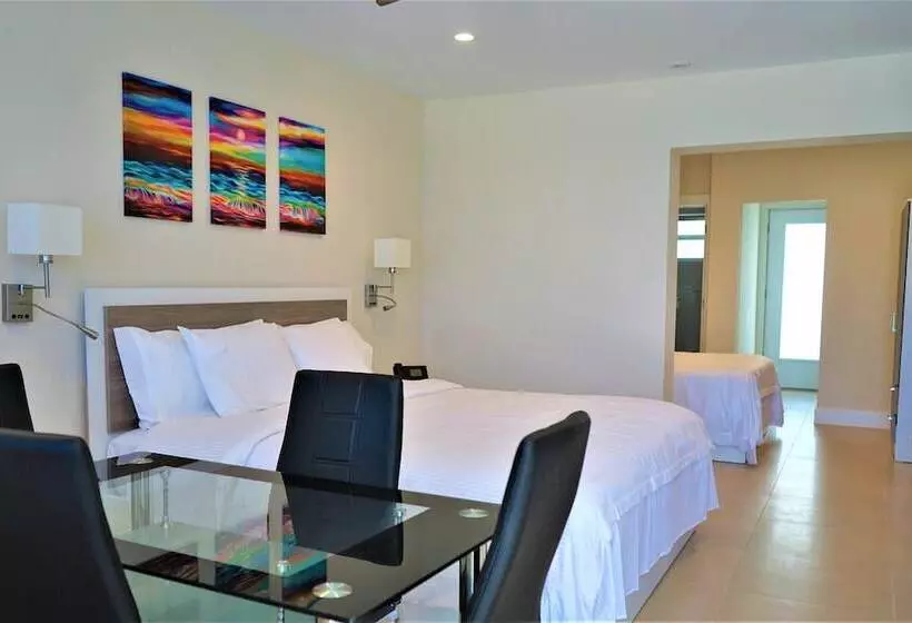 مُتل Diane Oceanfront Suites