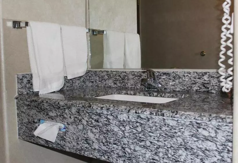 مُتل Garden City Inn