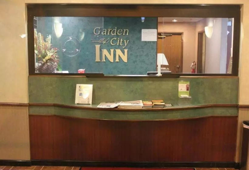 مُتل Garden City Inn