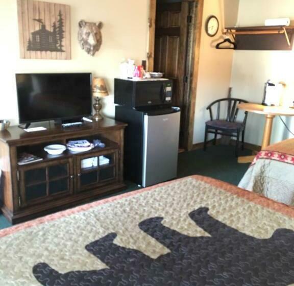 汽车旅馆 Warrensburg Inn & Suites 6 Mi To Lake George