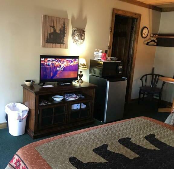 汽车旅馆 Warrensburg Inn & Suites 6 Mi To Lake George