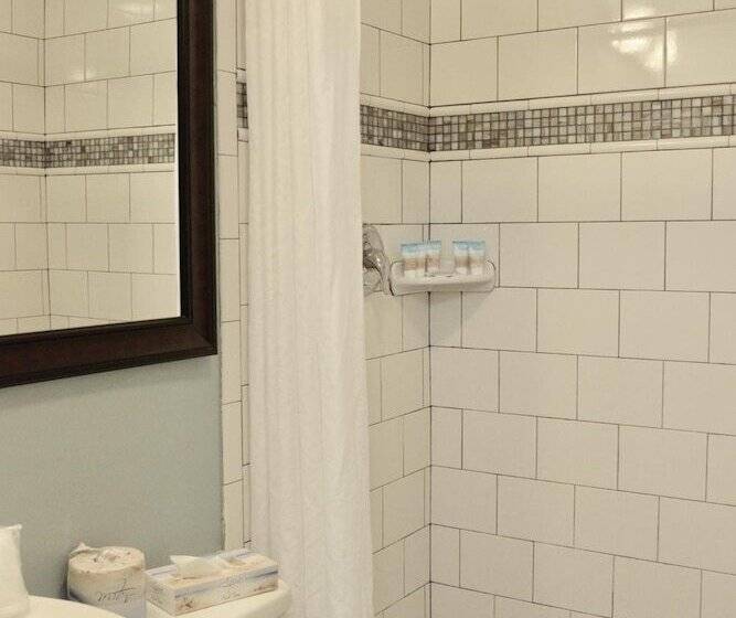 فندق على الطريق White Marlin Inn