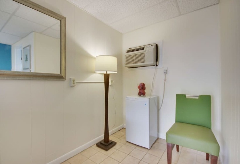 فندق على الطريق White Marlin Inn