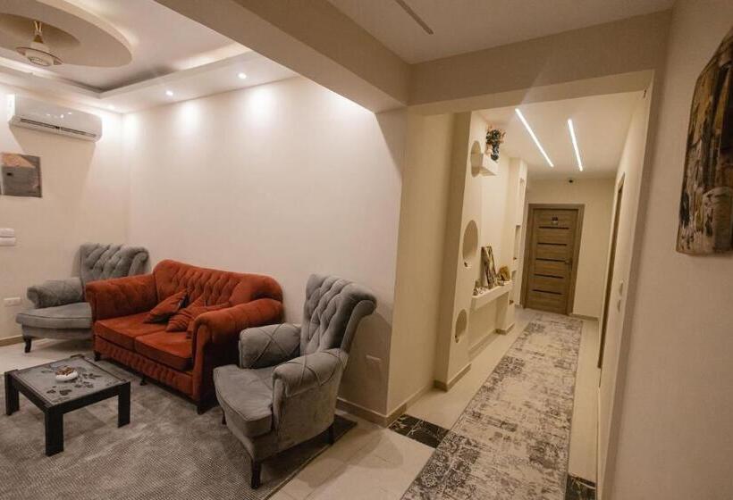 مُتل The View Pyramids