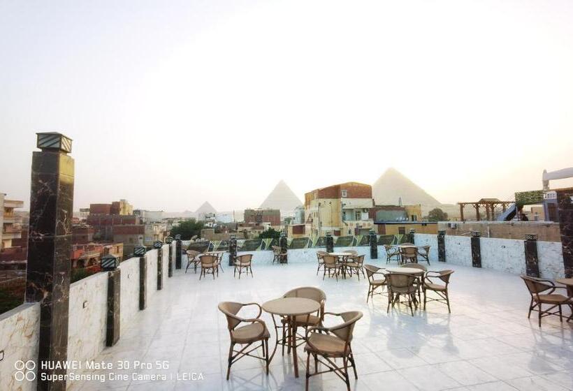 مُتل The View Pyramids