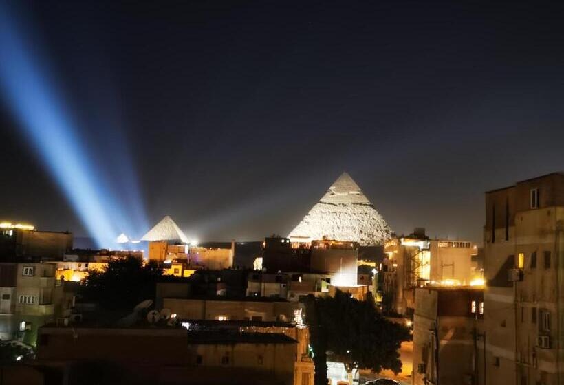 مُتل The View Pyramids