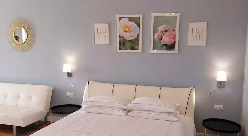 Aamiaismajoitus (B&B) Villa Bellavista Alba
