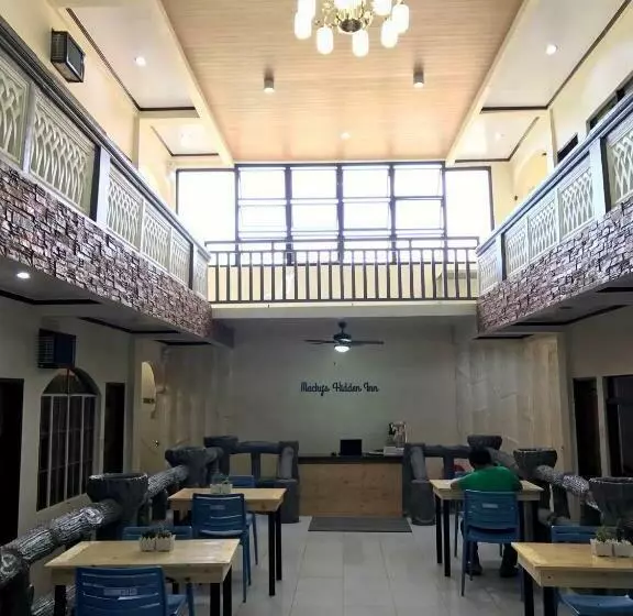 Hotel Macky's Hidden Inn