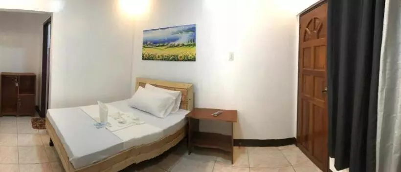 Hotel Macky's Hidden Inn