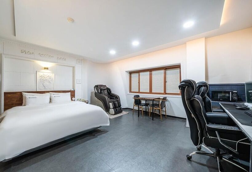 Motel Gongju Renaissance