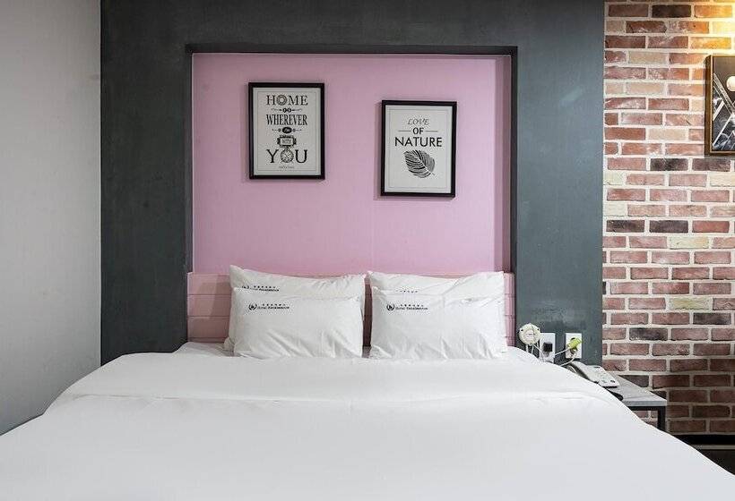 Motel Gongju Renaissance