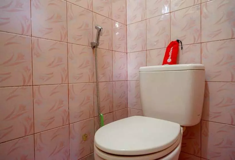 Majatalo Reddoorz Near Lakota Beach Tomia Wakatobi