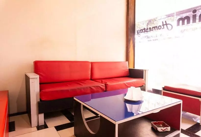 Hotelli Reddoorz @ Mt Haryono Street Waingapu