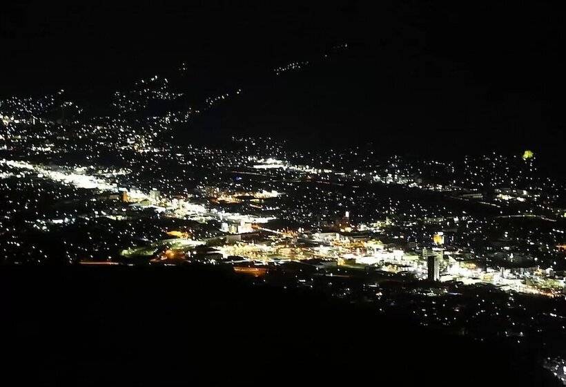 Hôtel Tsuetsukitoge Zekkei No Yado