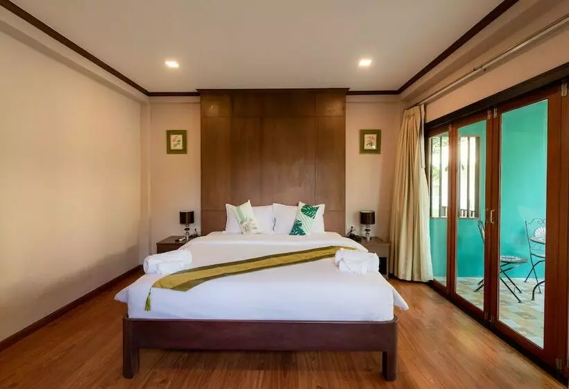 ホテル Vanida Resort   Halal