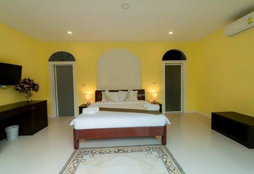 ホテル Vanida Resort   Halal