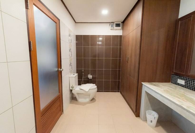 فندق Vanida Resort   Halal