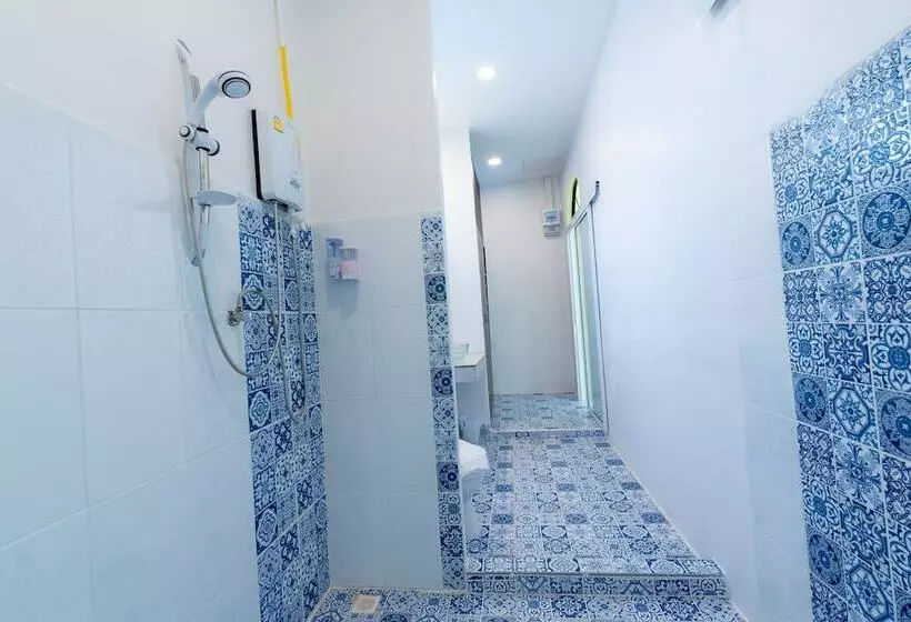 ホテル Vanida Resort   Halal