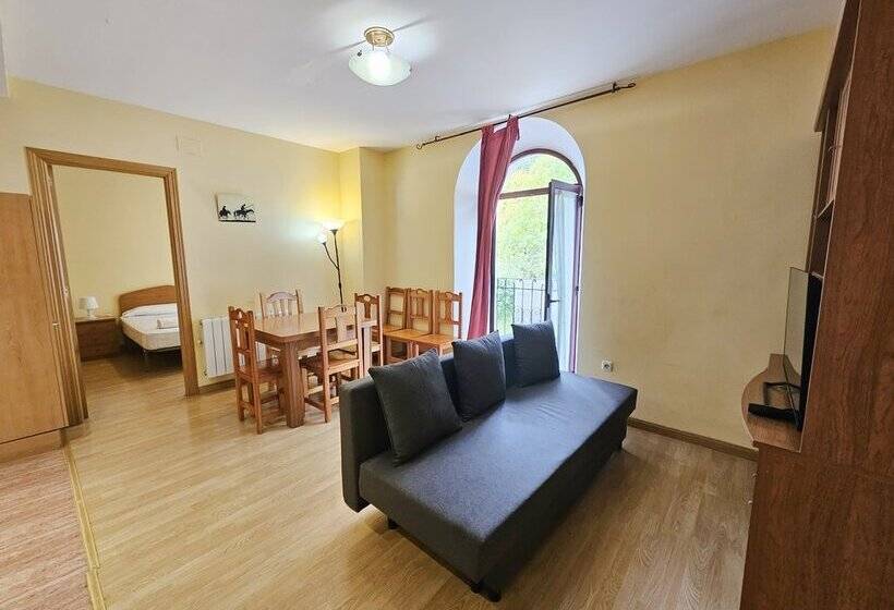 Apartamentos Canfranc 3000