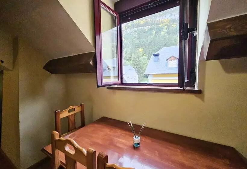 Apartamentos Canfranc 3000