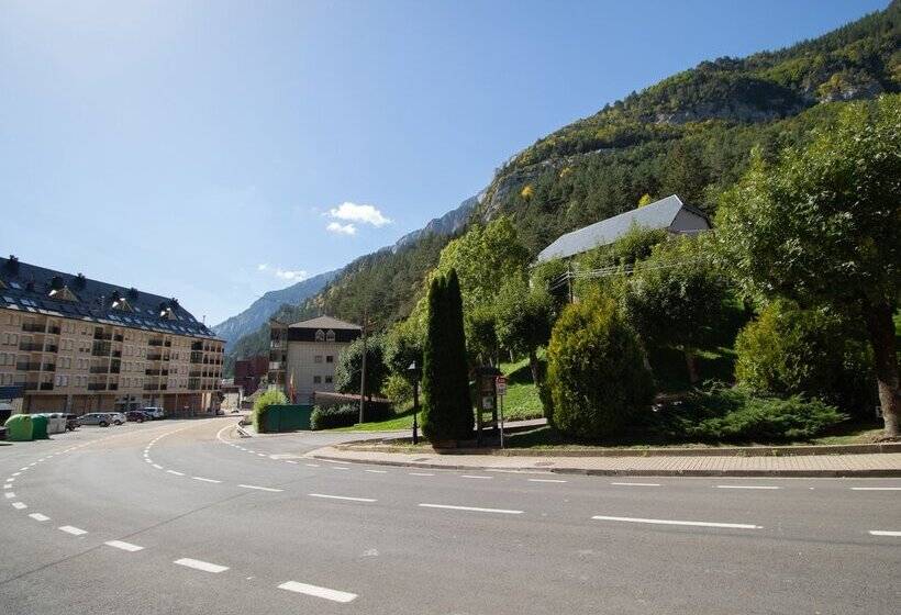 Apartamentos Canfranc 3000