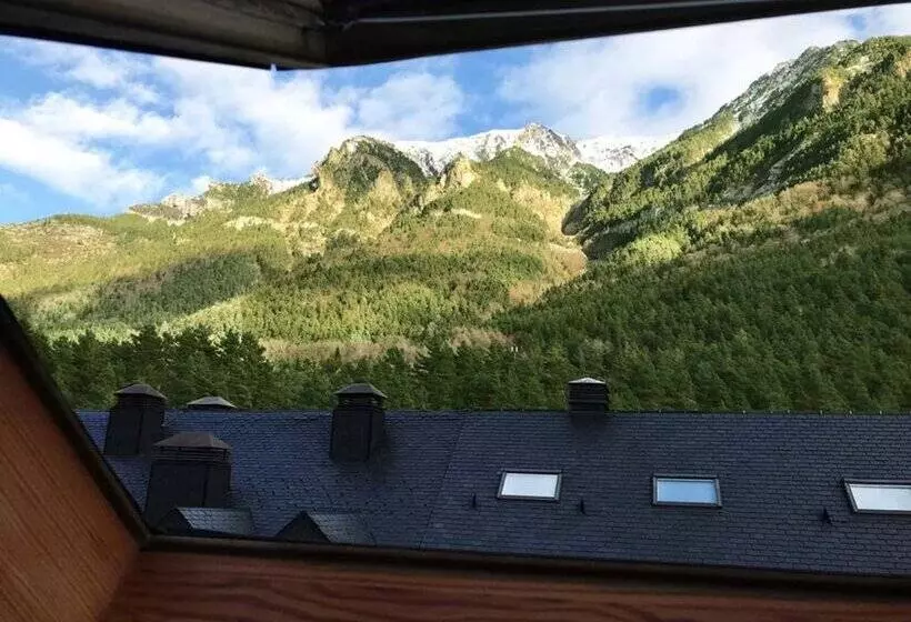 Apartamentos Canfranc 3000