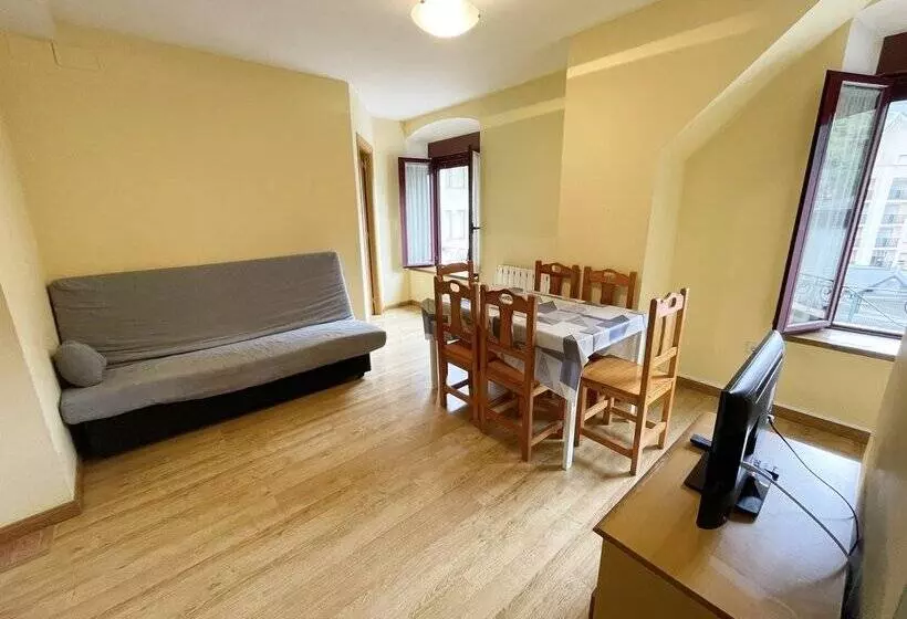 Apartamentos Canfranc 3000