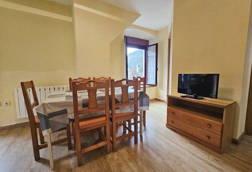 Apartamentos Canfranc 3000