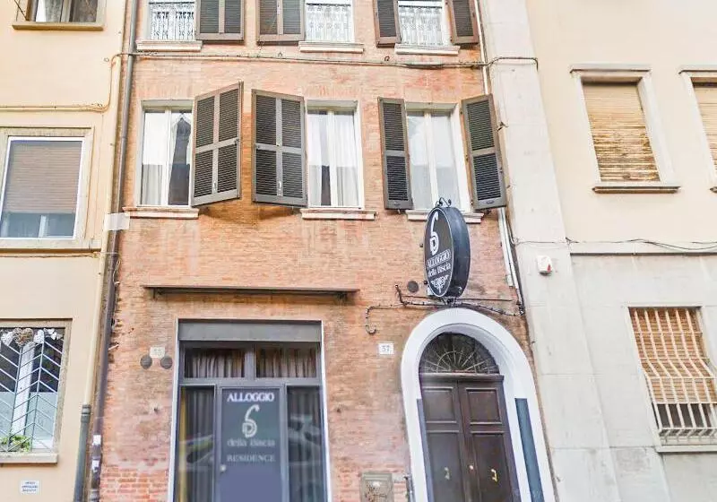 تختخواب و صبحانه Locanda Della Biscia