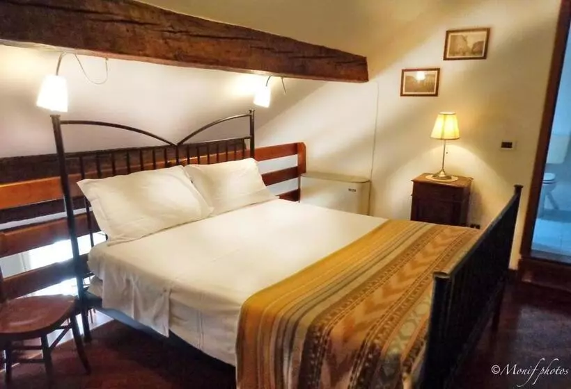 تختخواب و صبحانه Locanda Della Biscia