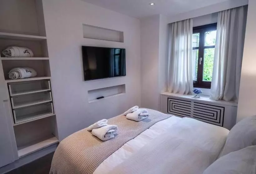 酒店 12 Months Resort & Spa