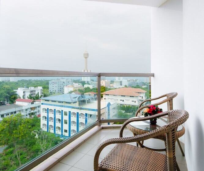 ホテル Aiyara Grand