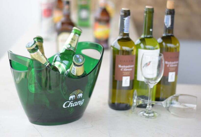 ホテル Aiyara Grand